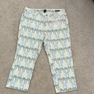 Patterned Women's Capri Pants